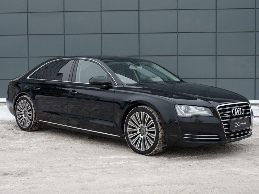 Audi s8 2012