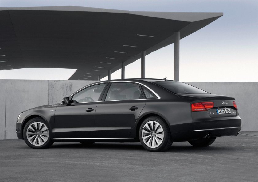 Audi a8 2012