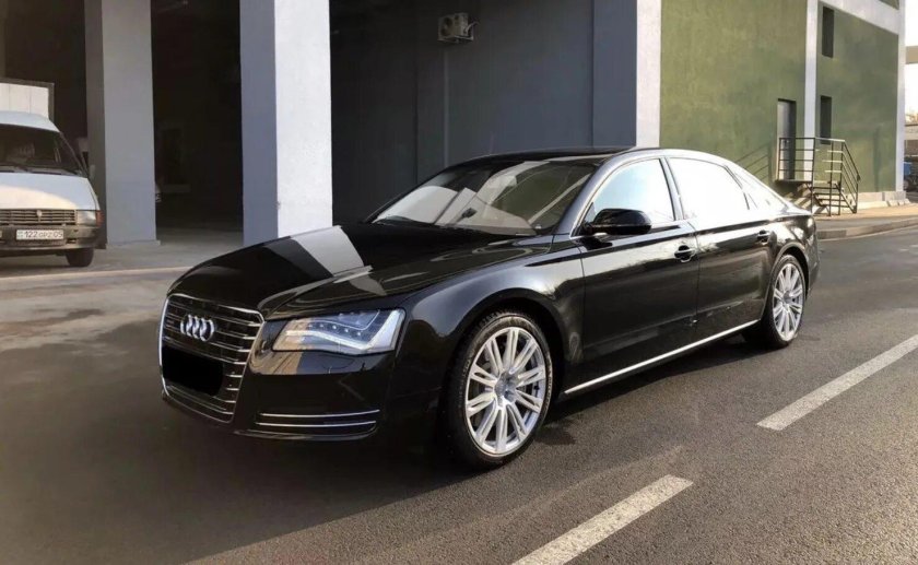 Audi a8 d4 long