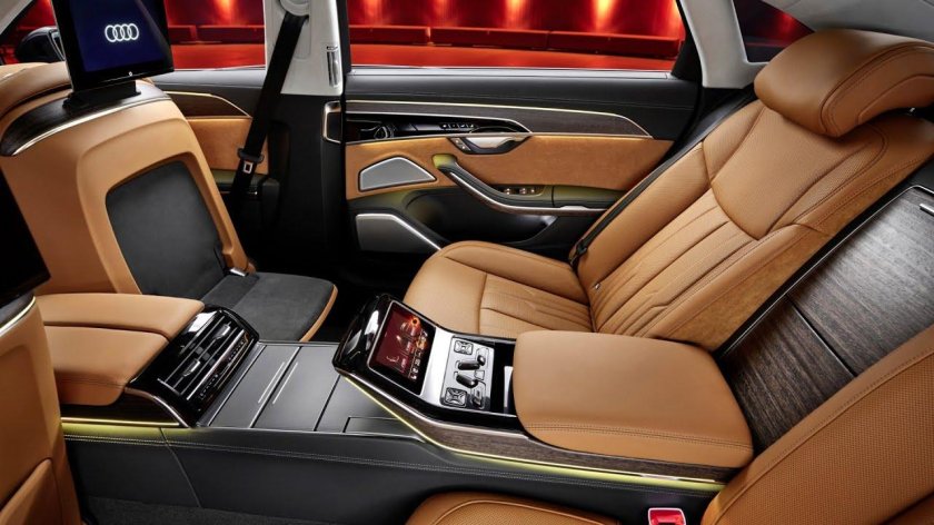 Новая Ауди а8 2022