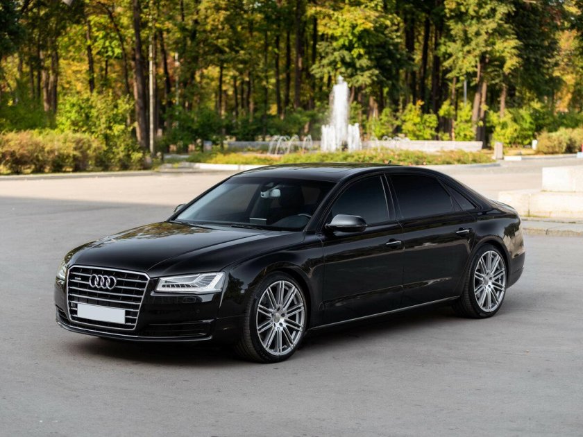 Audi a8 long