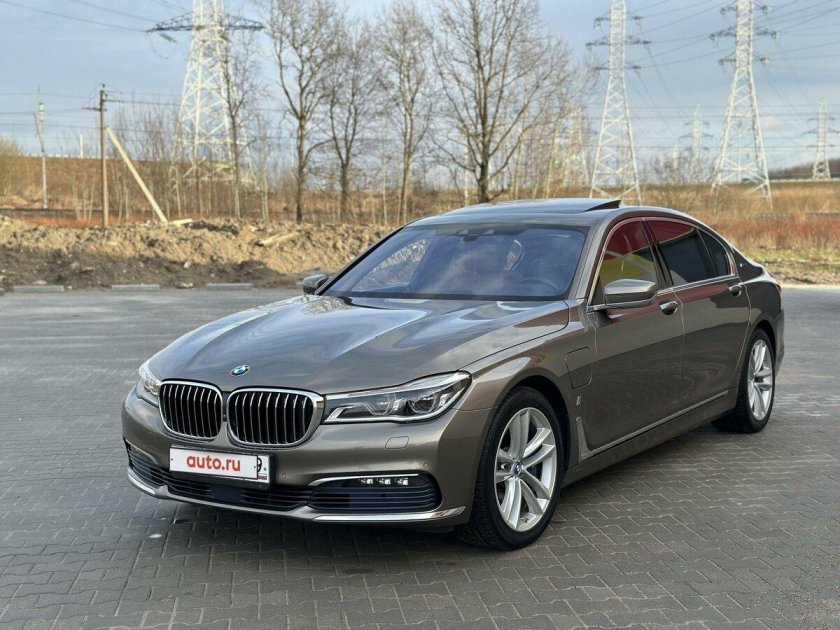 Бмв 7 серии 2016