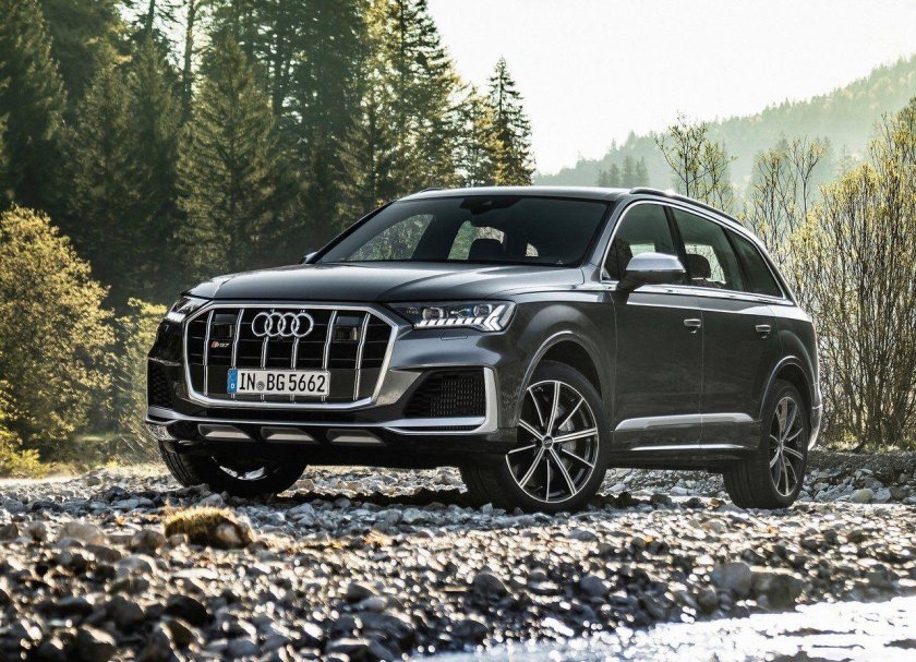 Ауди q7 2021