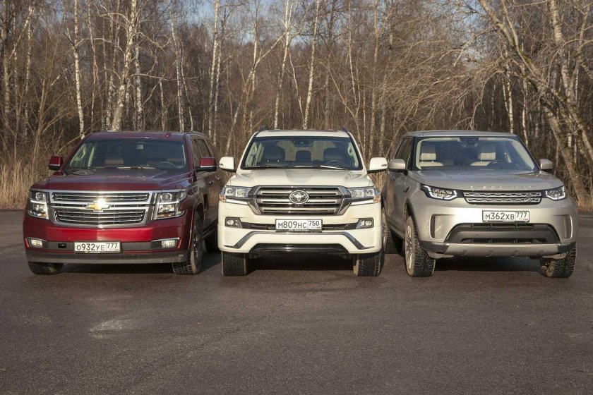 Chevrolet Tahoe vs Toyota Land Cruiser 300