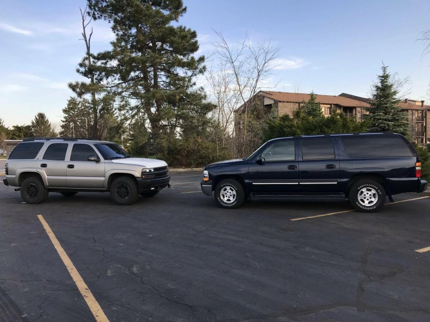 Chevrolet Tahoe vs Suburban