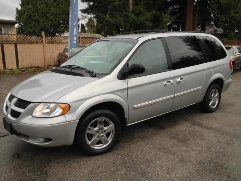 Dodge /Grand/ Caravan 2004