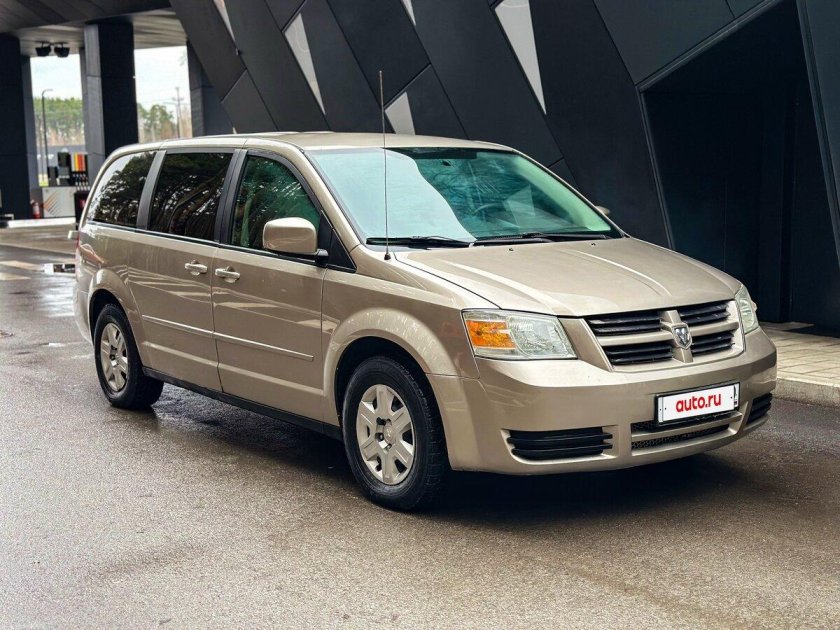 Dodge caravan v grand