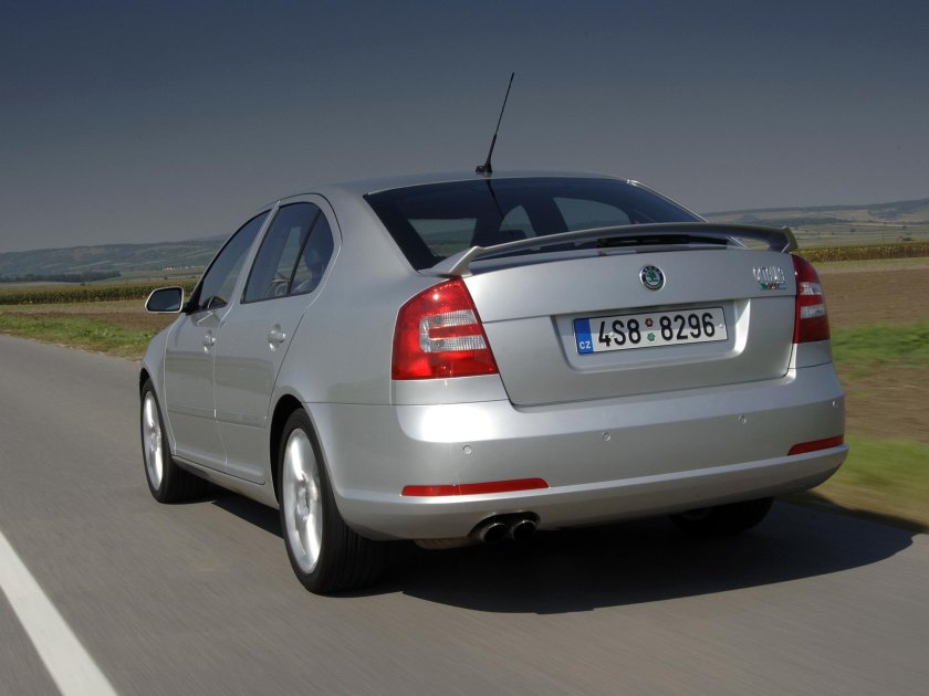 Skoda Octavia 2 поколения