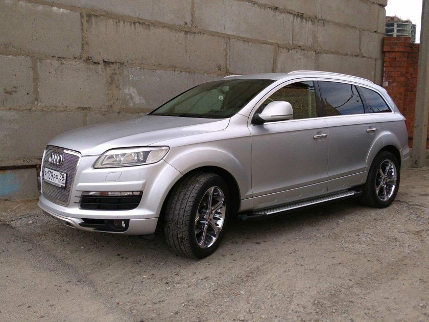 Ауди q7 2008