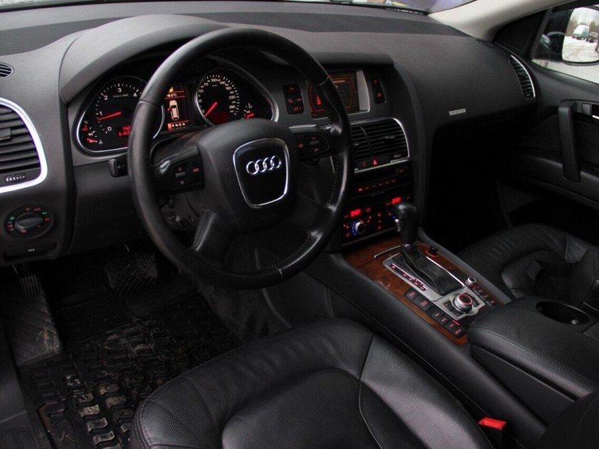 Audi q7 2008 салон
