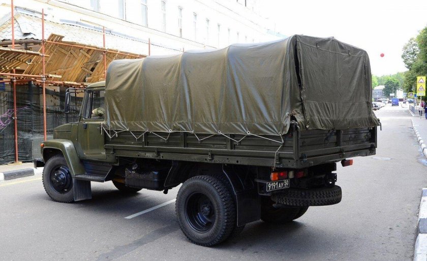 ГАЗ 3307 тентованный