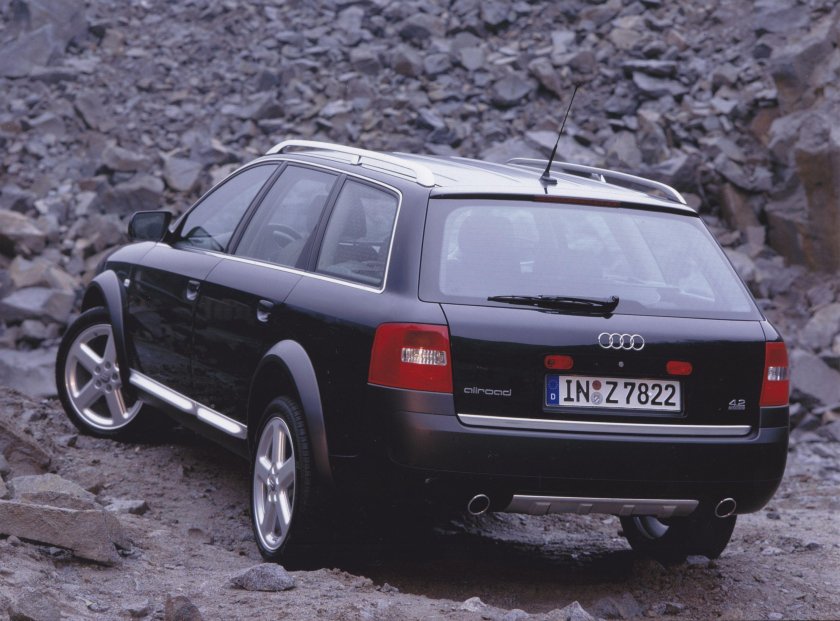 Ауди а4 Аллроад 2000