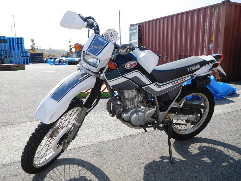 Yamaha Serow 225