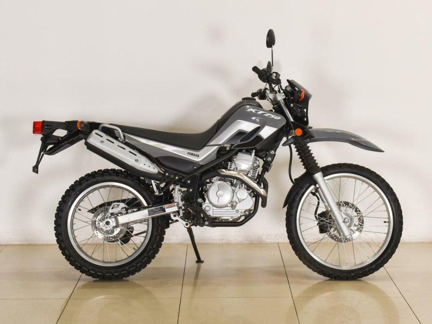 Yamaha xt250 Serow