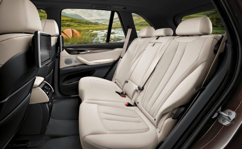 BMW x5 салон сзади