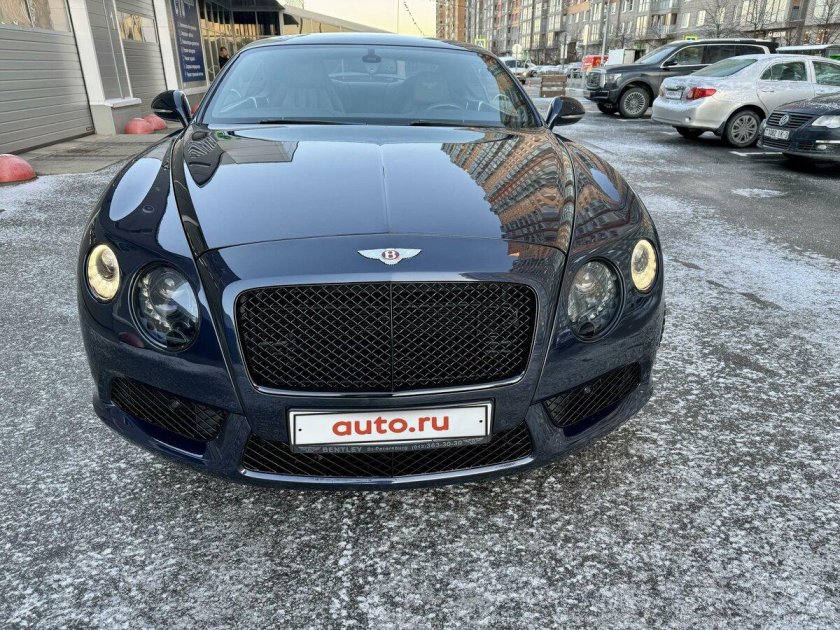 Автомобиль bentley