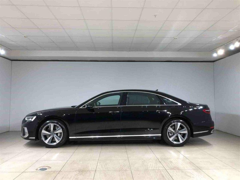 Ауди а 8 лонг 2023