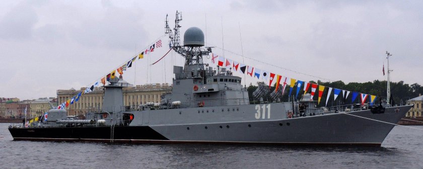 Флаги расцвечивания на кораблях ВМФ России