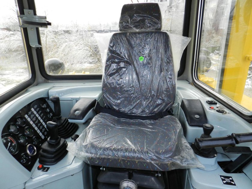 Кабина бульдозера ЧЕТРА Т-11