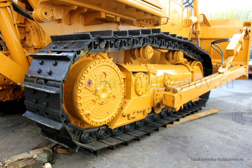 Трактор ЧЕТРА т11