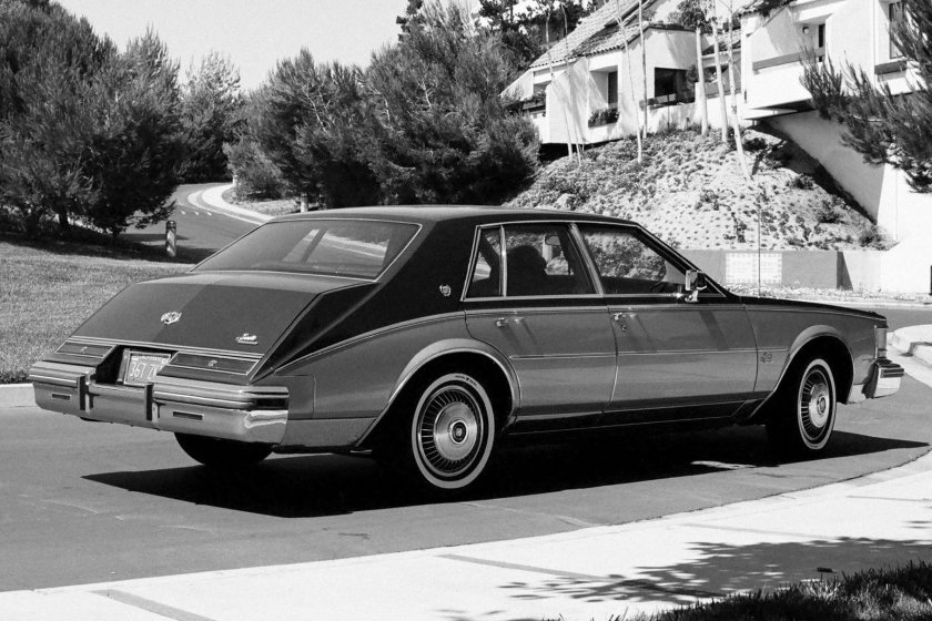 Кадиллак Севиль 2 поколения