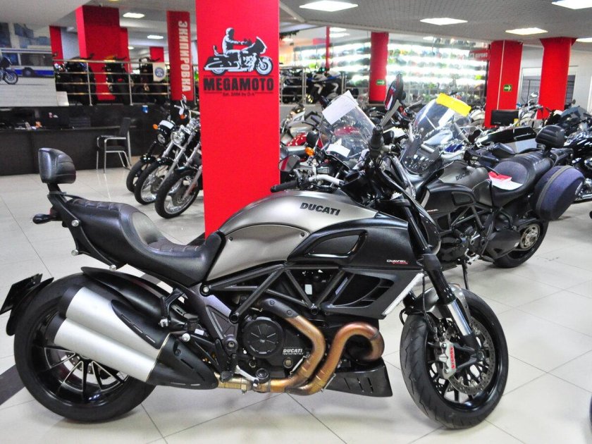 Мотоцикл ducati diavel