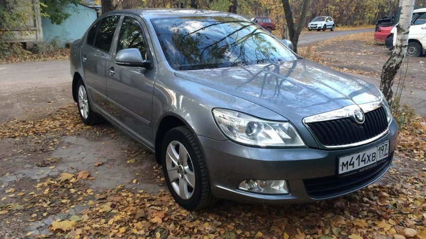 Шкода Октавия 2012 1.6