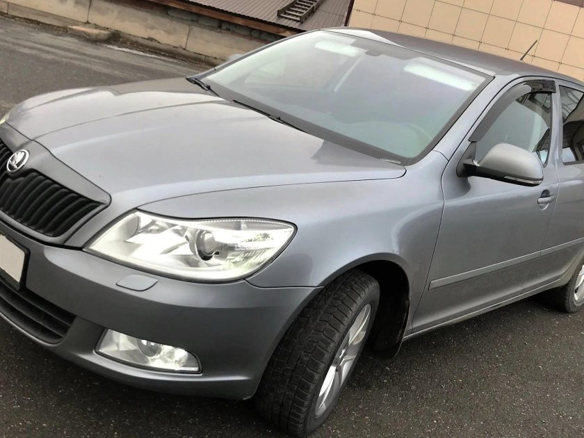 Skoda Octavia a5 серая