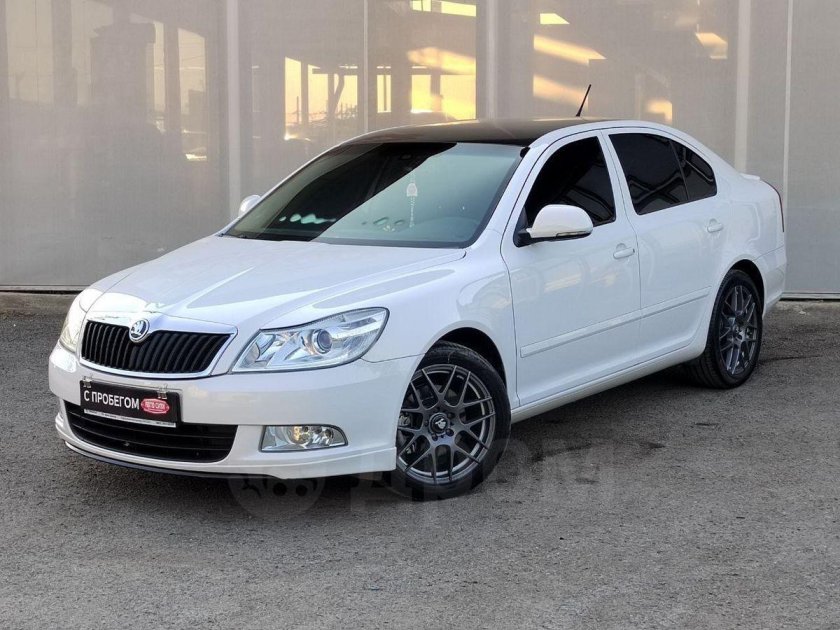 Шкода Октавия 2012