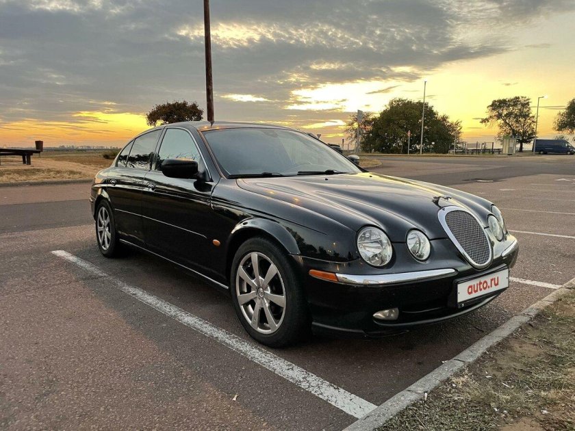 Jaguar s type 2000