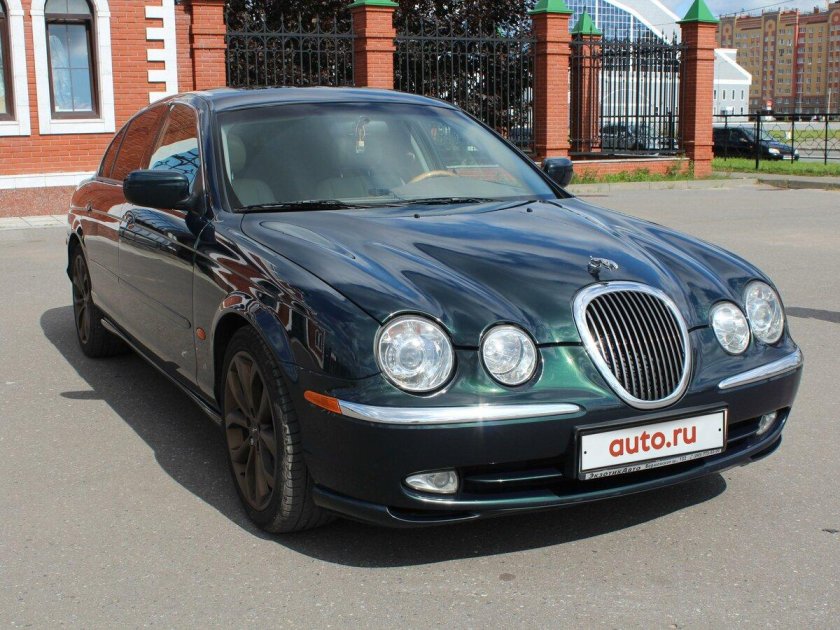 Jaguar s type 2000