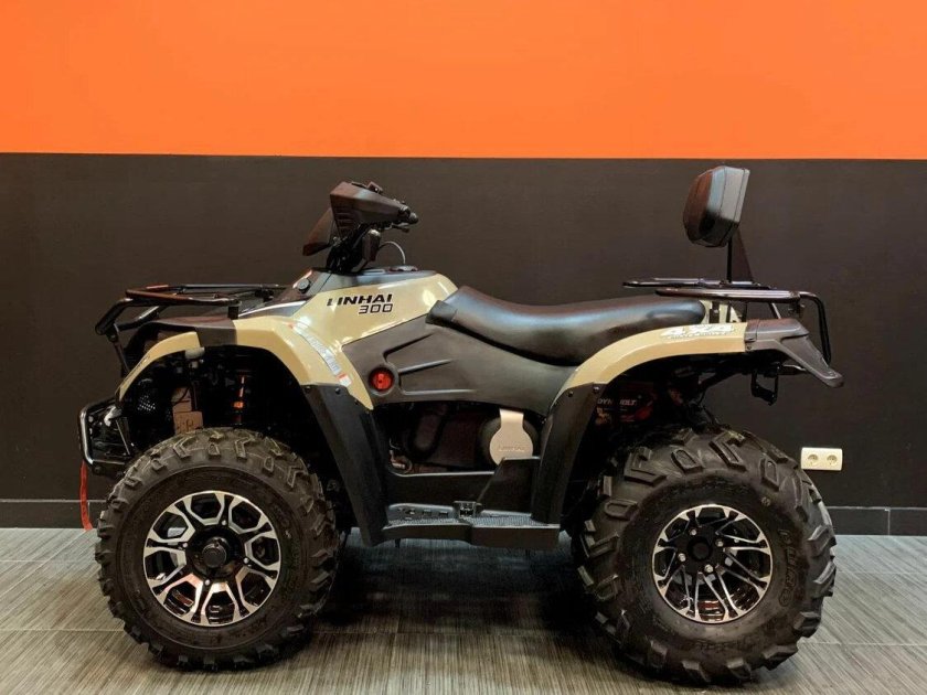 Квадроцикл linhai