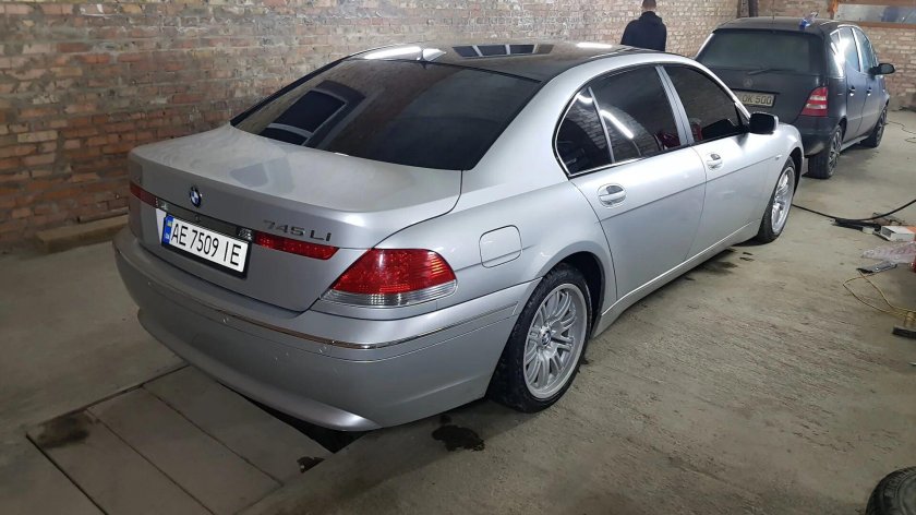 БМВ 745 li