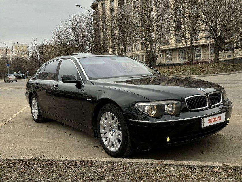 Бмв 7 2002