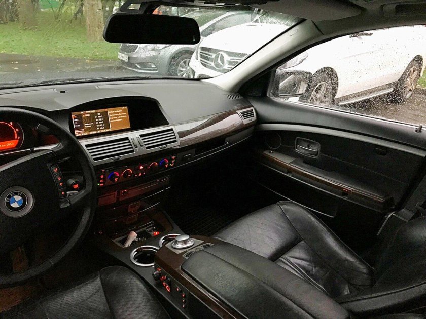BMW 745i e65