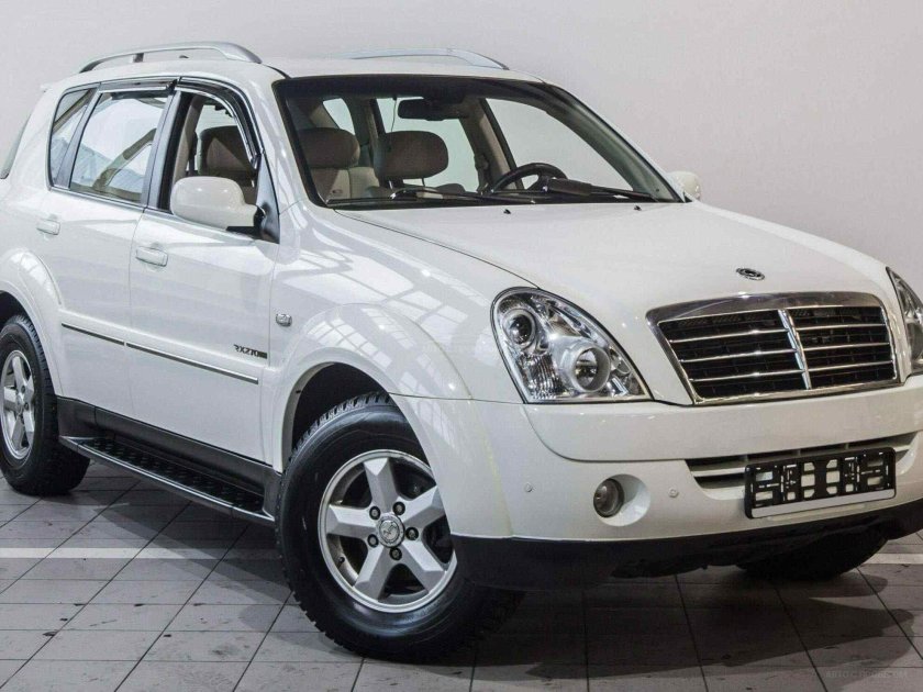 SSANGYONG Rexton 2011