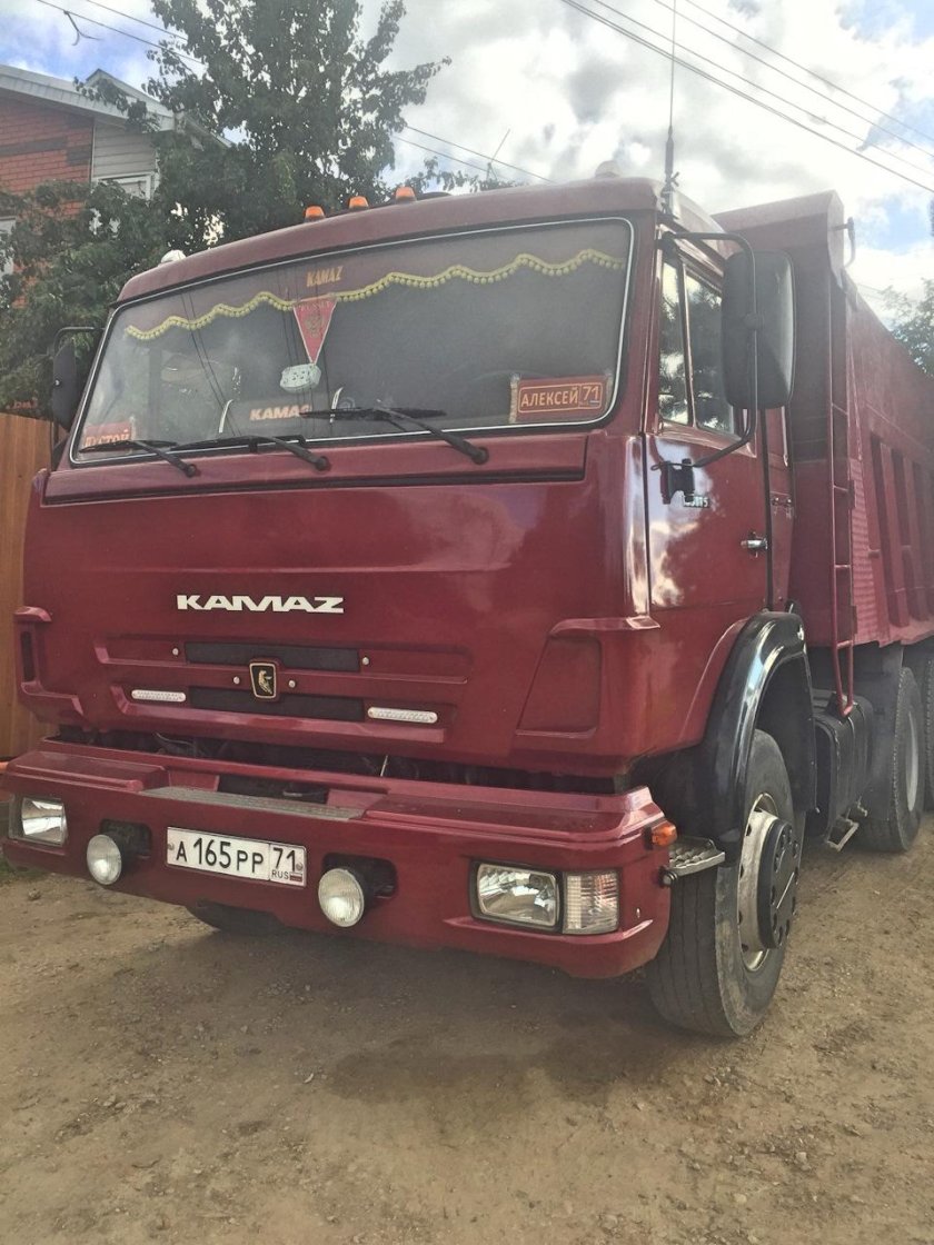 КАМАЗ бампер в цвет кабины 5320