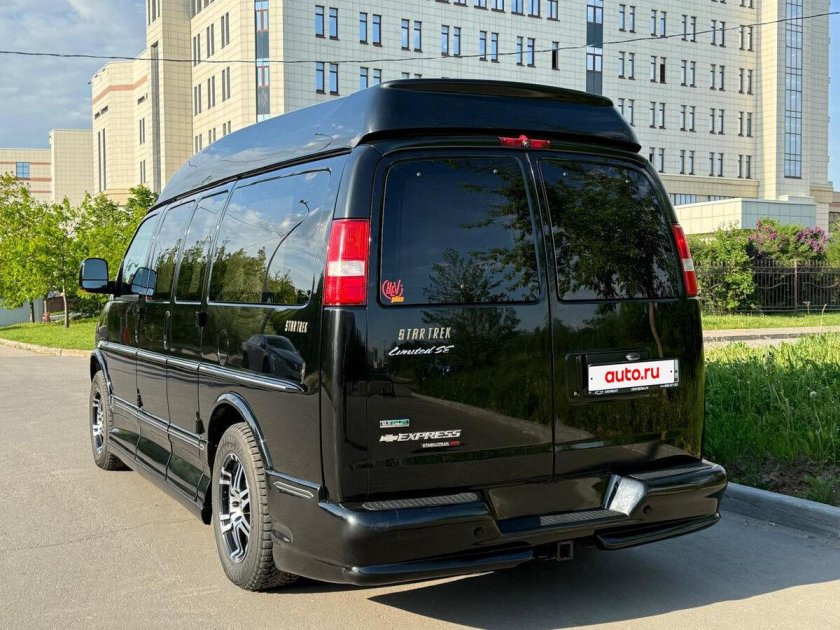 Микроавтобус шевроле