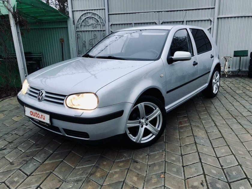 Гольф 4 серебристый