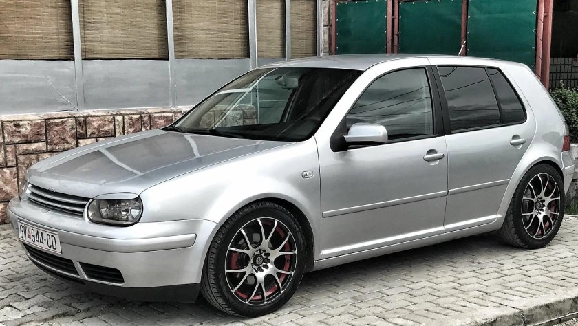 Фольксваген Golf 4