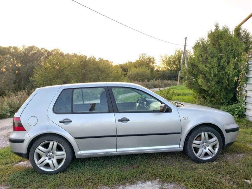 Фольксваген гольф 4 серебристый