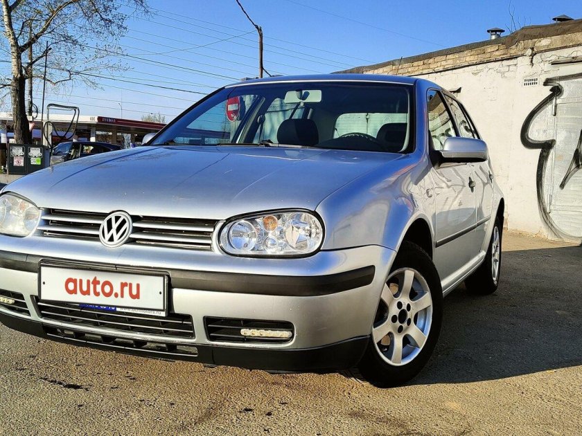 Фольксваген гольф 2002г