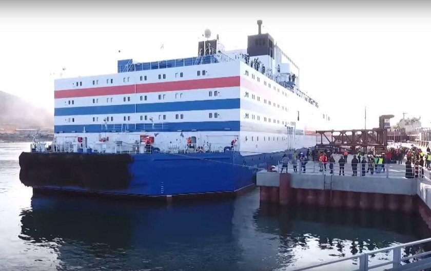 Плавучий энергоблок академик Ломоносов