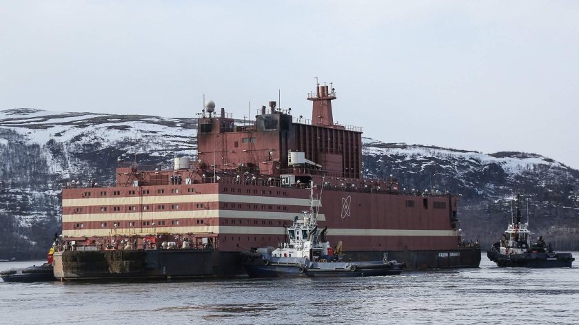 Плавучий энергоблок академик Ломоносов