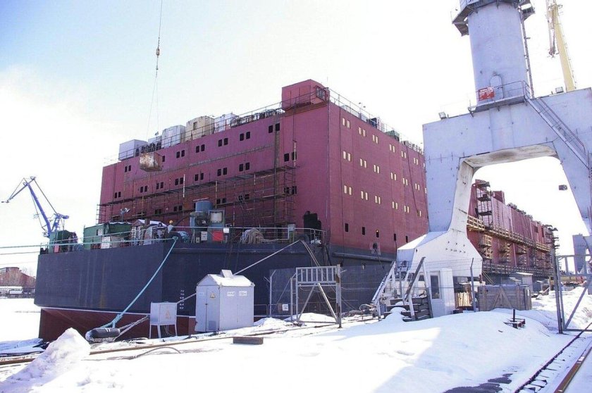 Плавучий энергоблок академик Ломоносов