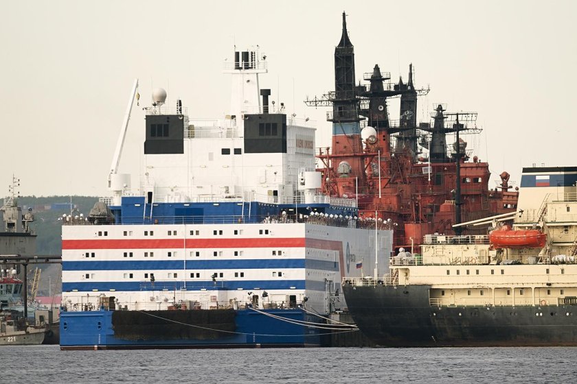 Академик Ломоносов плавучая атомная электростанция