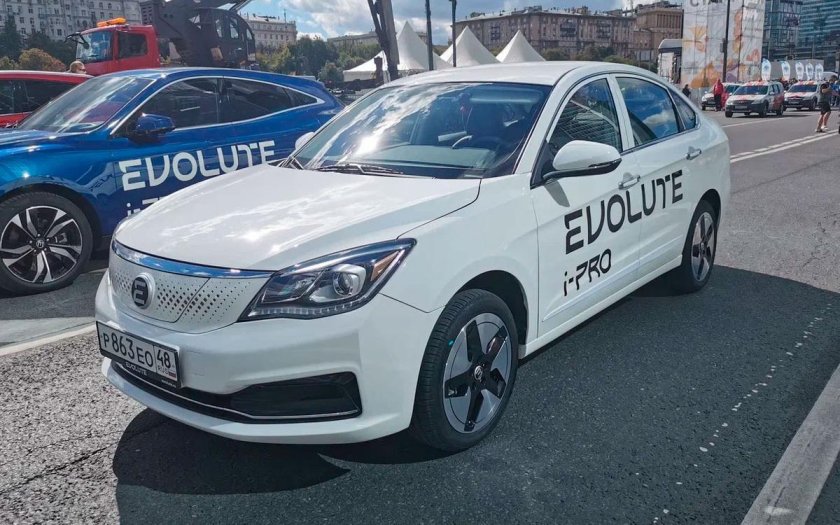 Липецкий электромобиль evolute