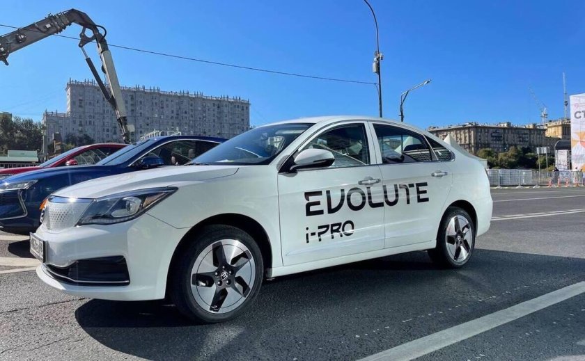 Электрический седан evolute i-Pro