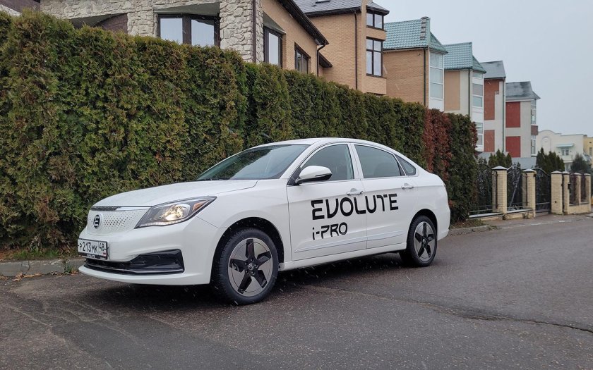 Липецкий электромобиль evolute