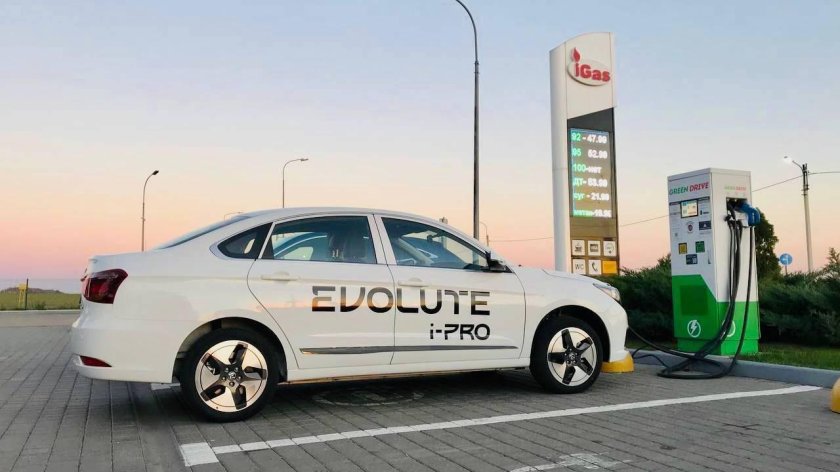 Липецкий электромобиль evolute